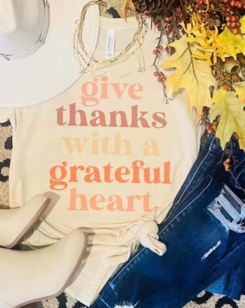 Give Thanks Tee